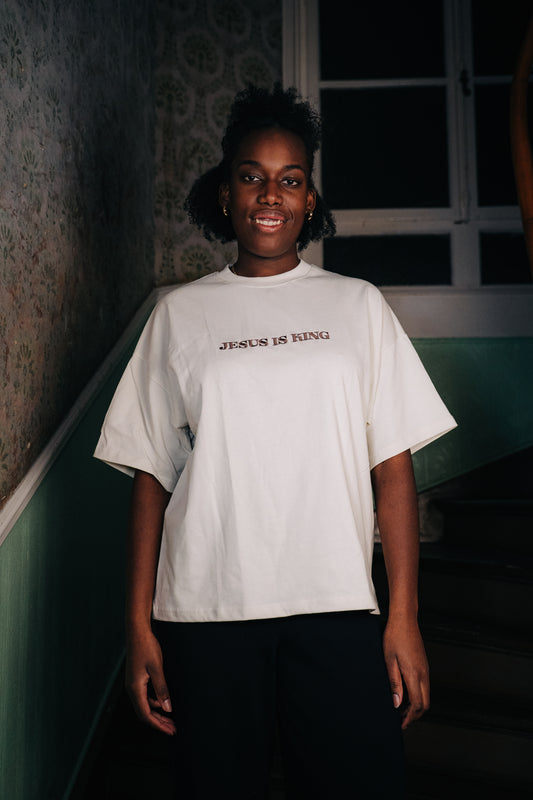 Shirt JESUS IS KING